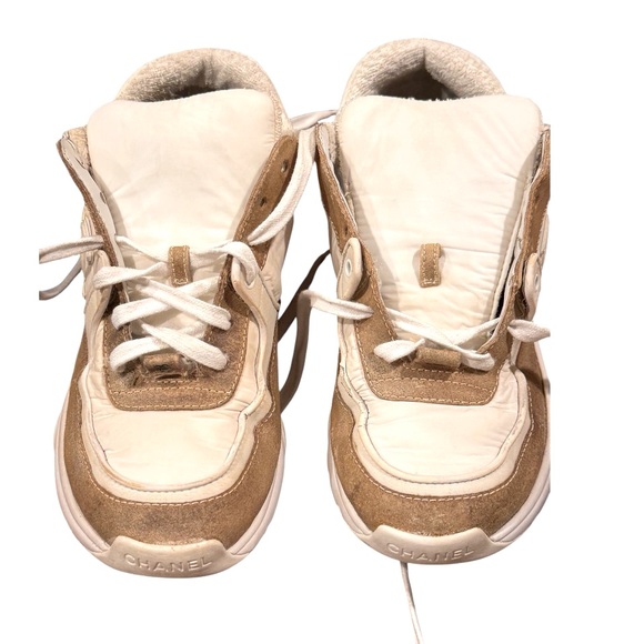 CHANEL sneakers women’s size 38 USA size is 7.5 made in Italy - Picture 3 of 15